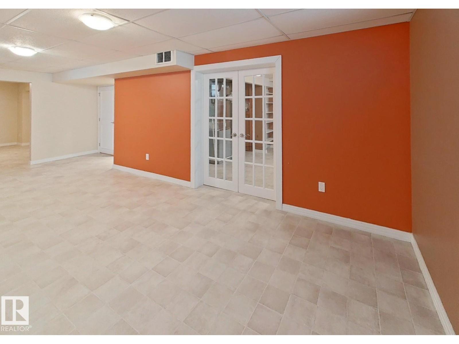 9624 75 ST NW - 20