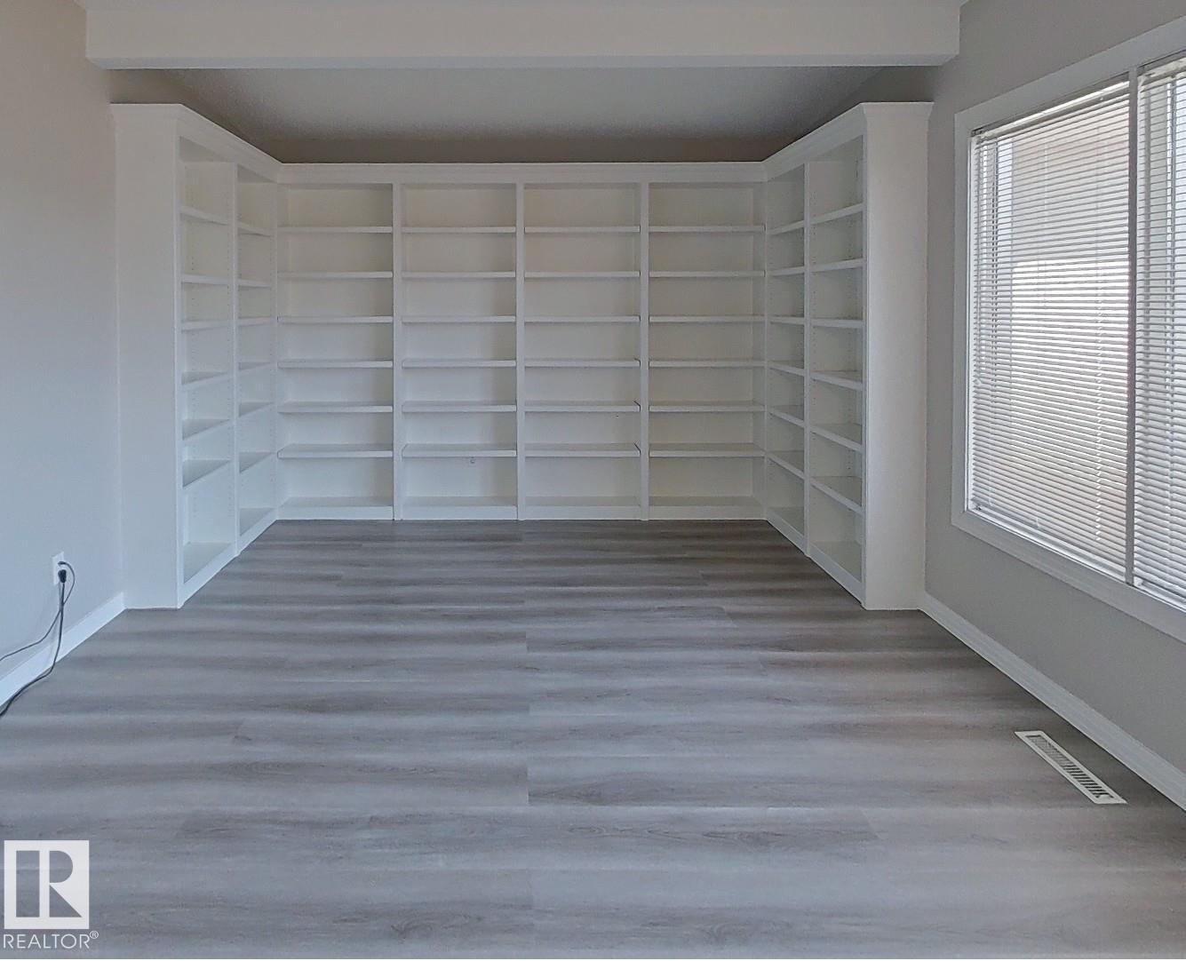 9624 75 ST NW - 7