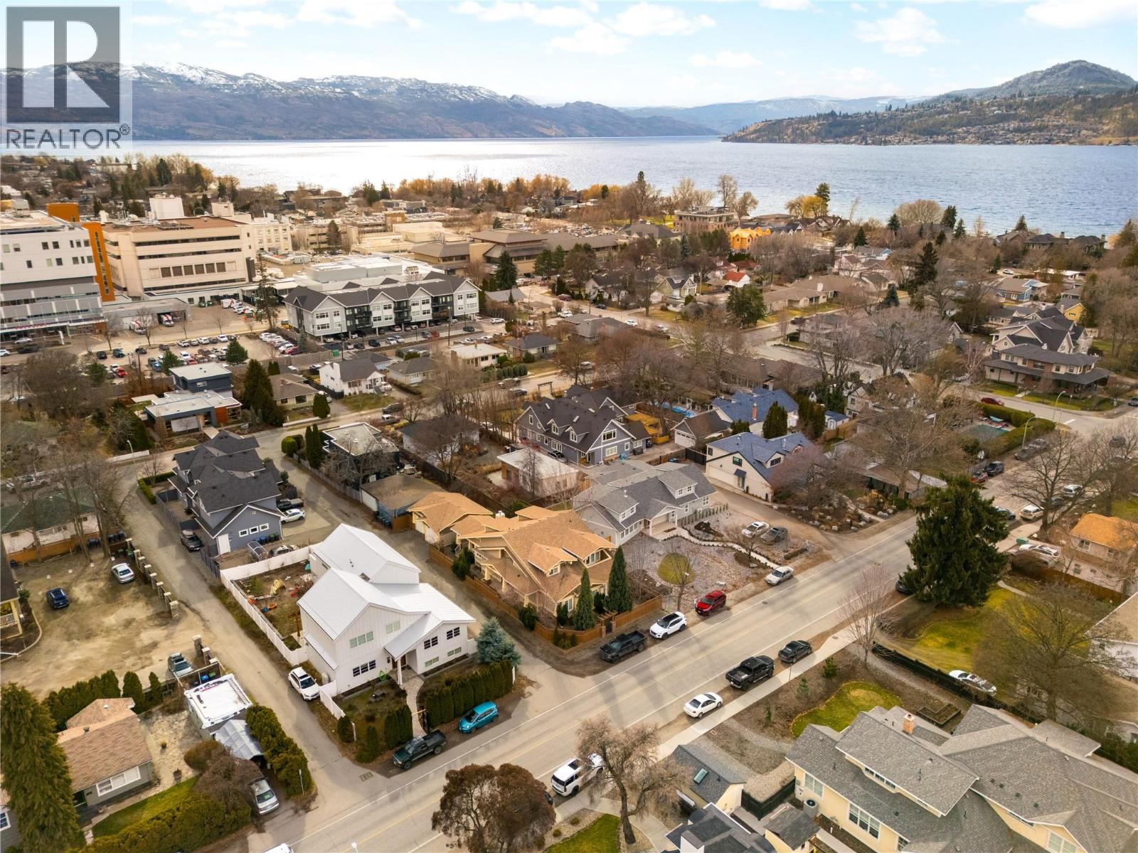  451 Cadder Avenue, Kelowna