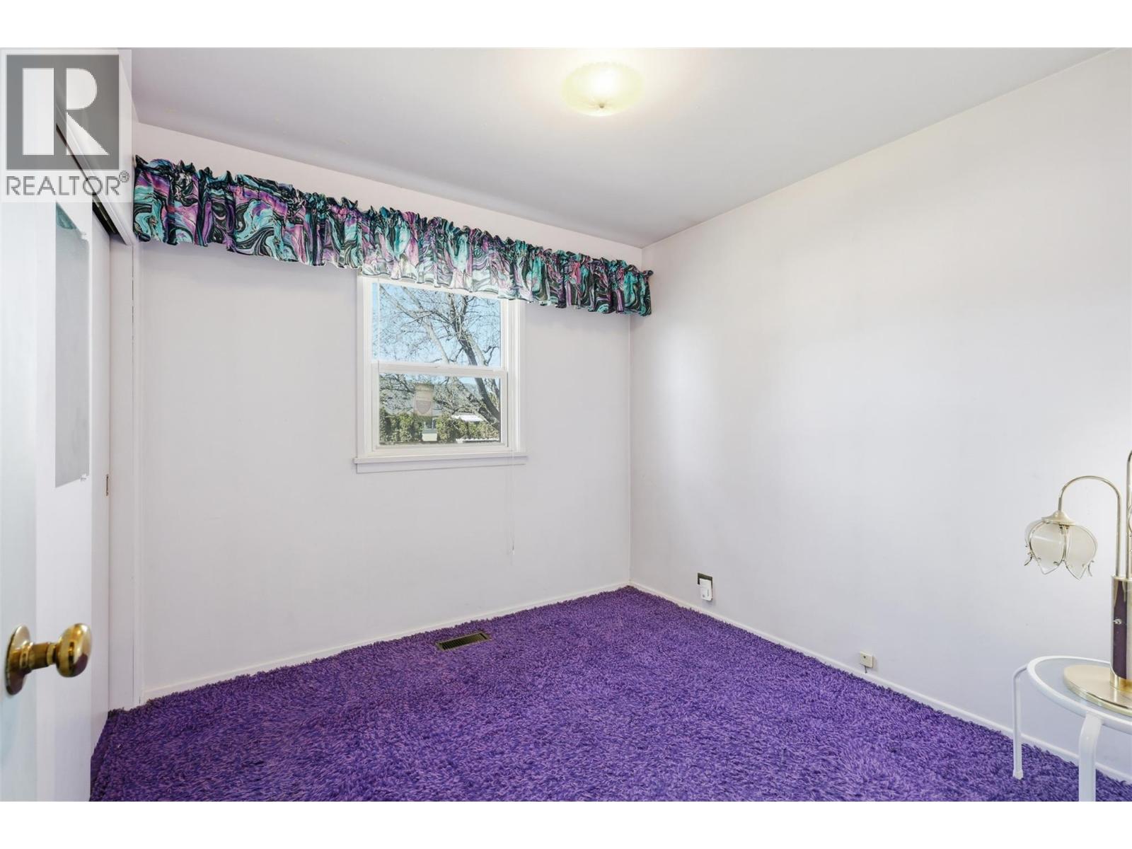 465 Linden Avenue - 21