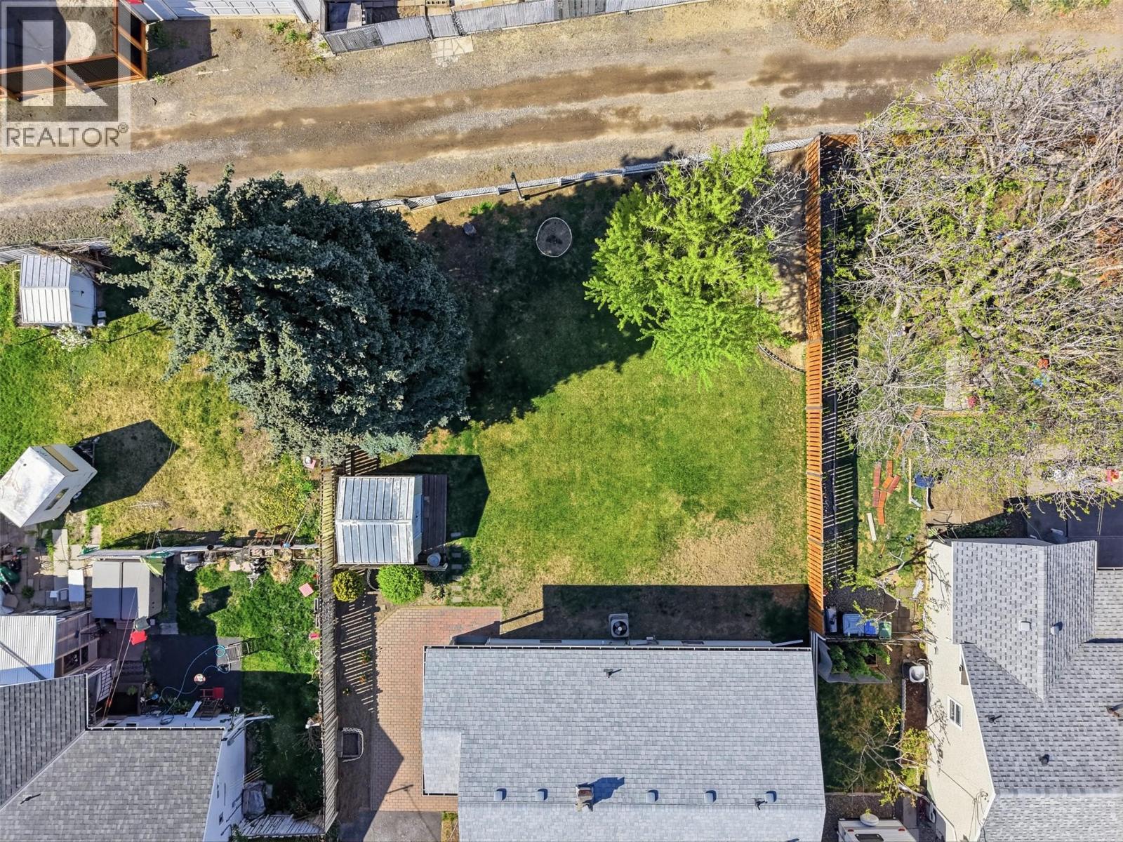 465 Linden Avenue - 45