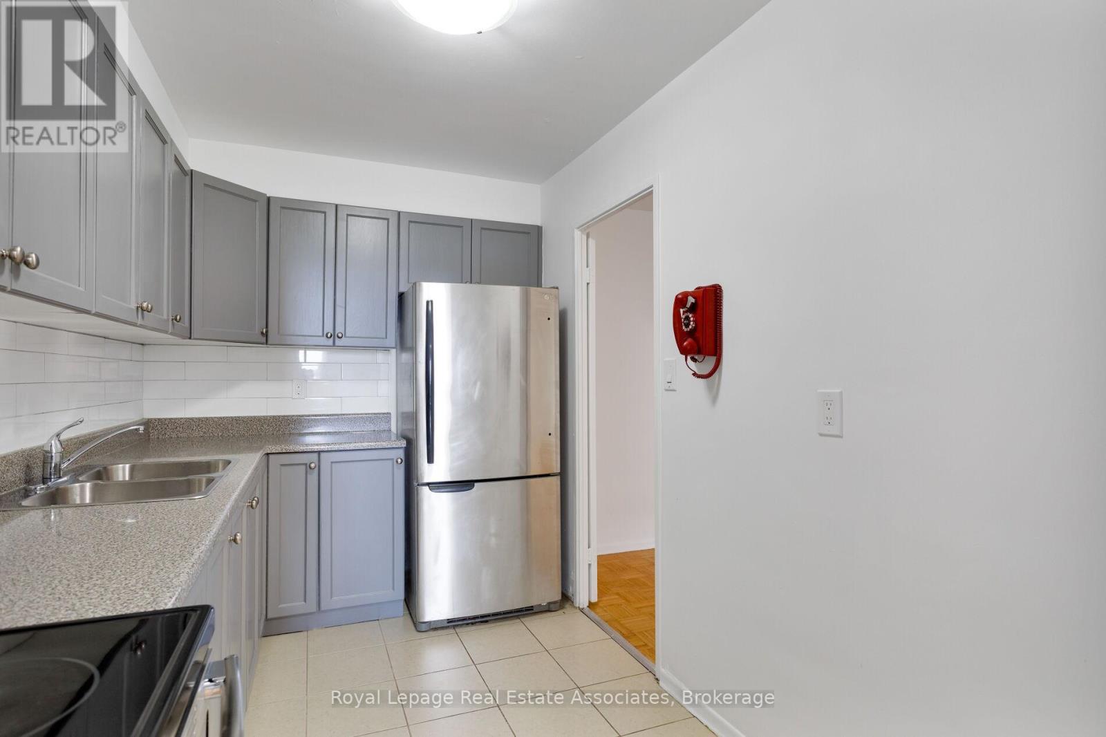 #1710 5 MASSEY SQUARE - 14