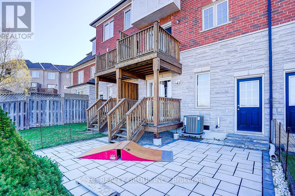 20 PRINCE CHARLES WAY - 1
