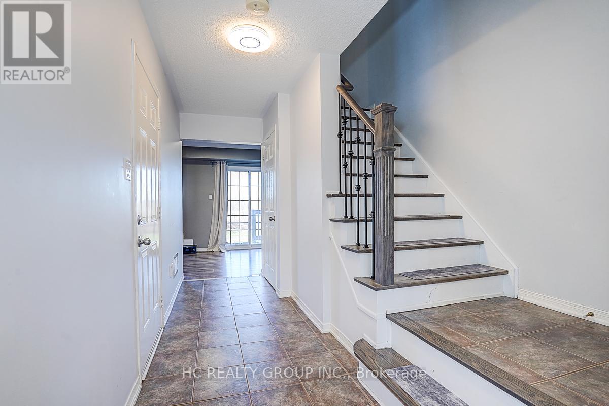 20 PRINCE CHARLES WAY - 10