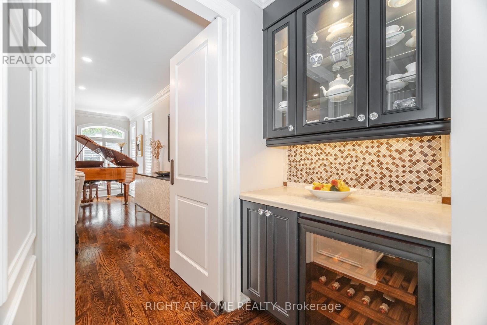 58 JOHNSTON AVENUE - 8