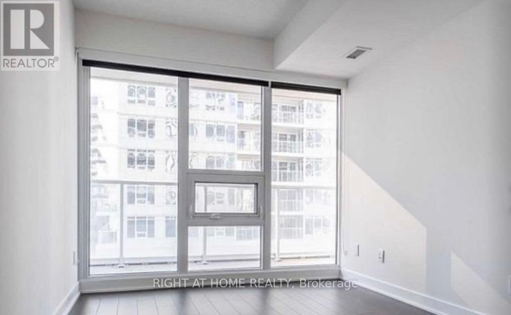 #3205 17 BATHURST STREET - 5