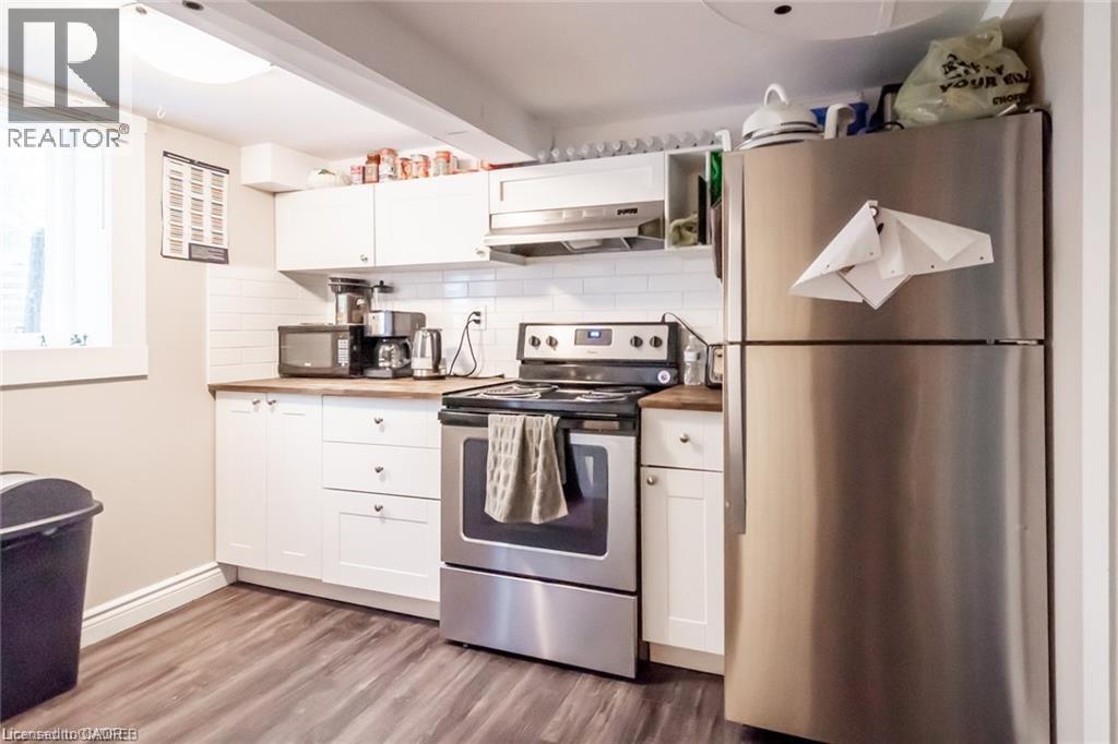 15 DELAWARE Street, St. Catharines, Ontario, L2M5L9 — Photo 2