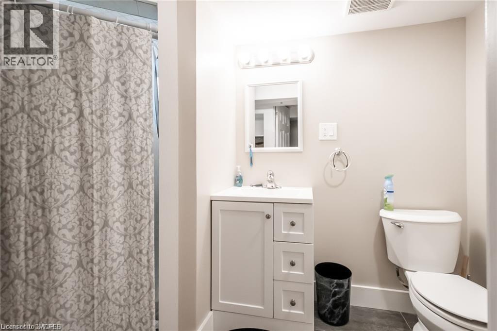 15 DELAWARE Street, St. Catharines, Ontario, L2M5L9 — Photo 7