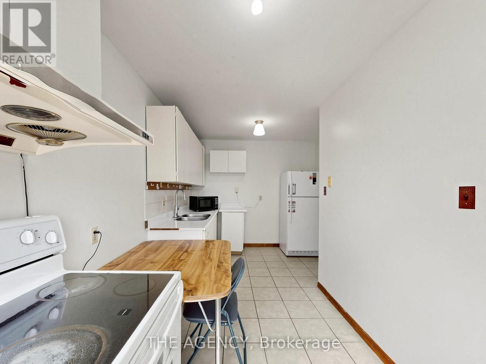 ##33 1559 ALBION ROAD - 6