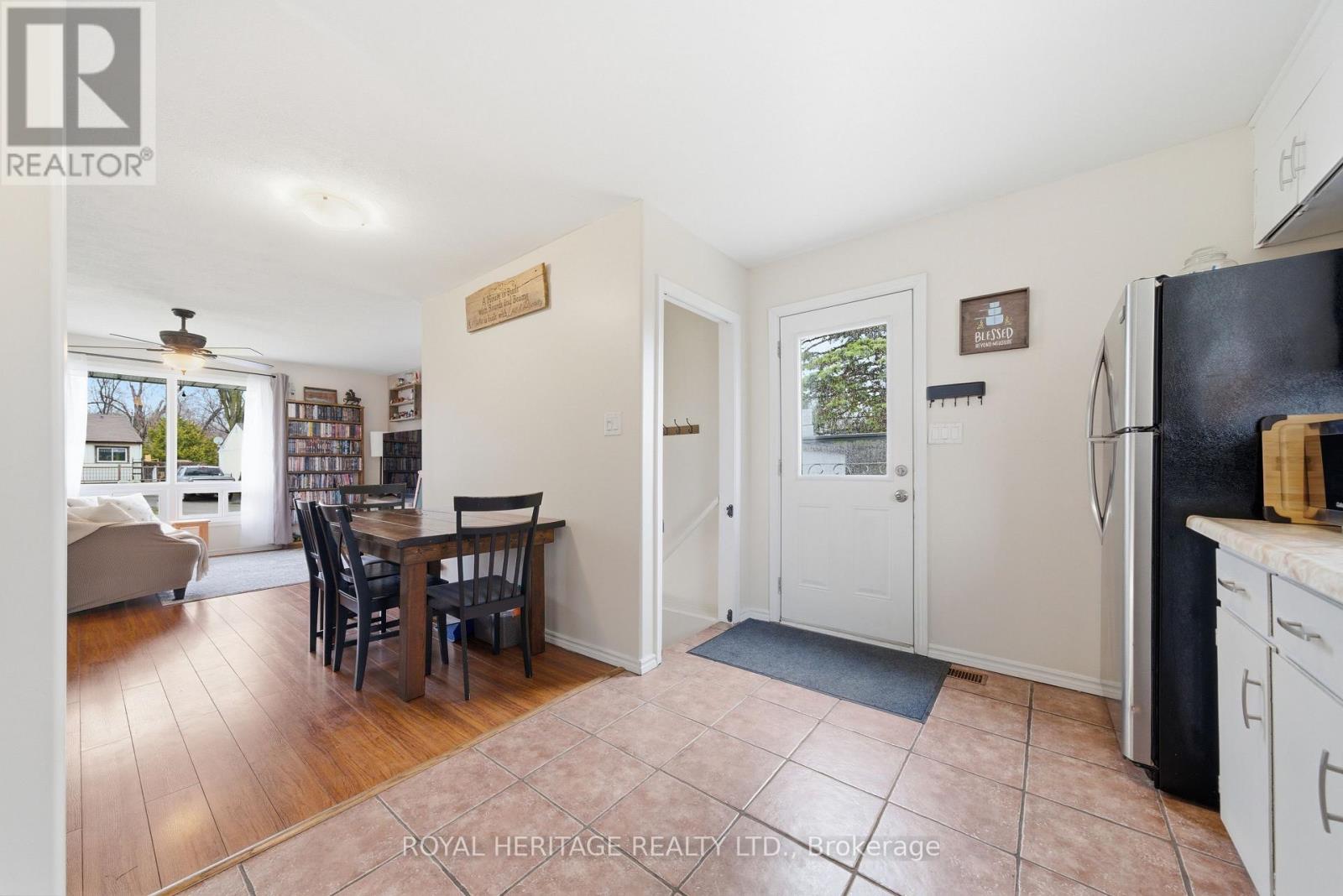 15 KIDD AVENUE - 15