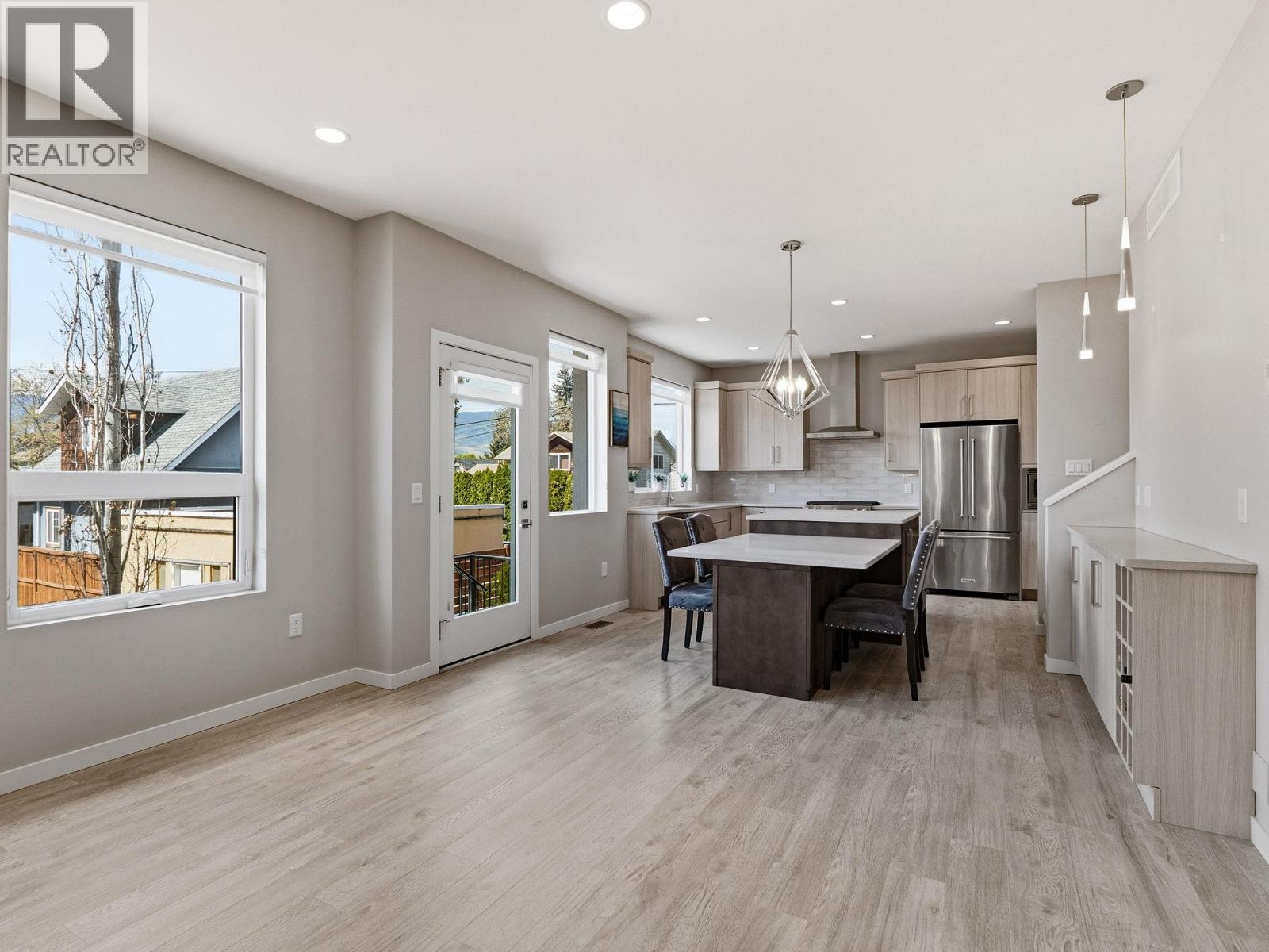 580 Patterson Avenue - 5
