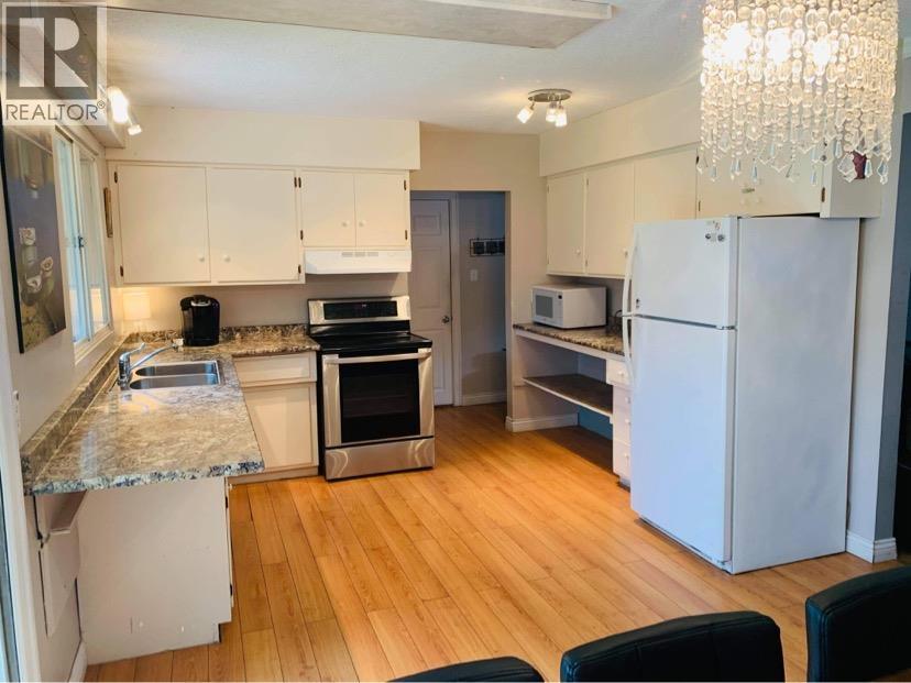 2158 GRANDVIEW DRIVE - 4