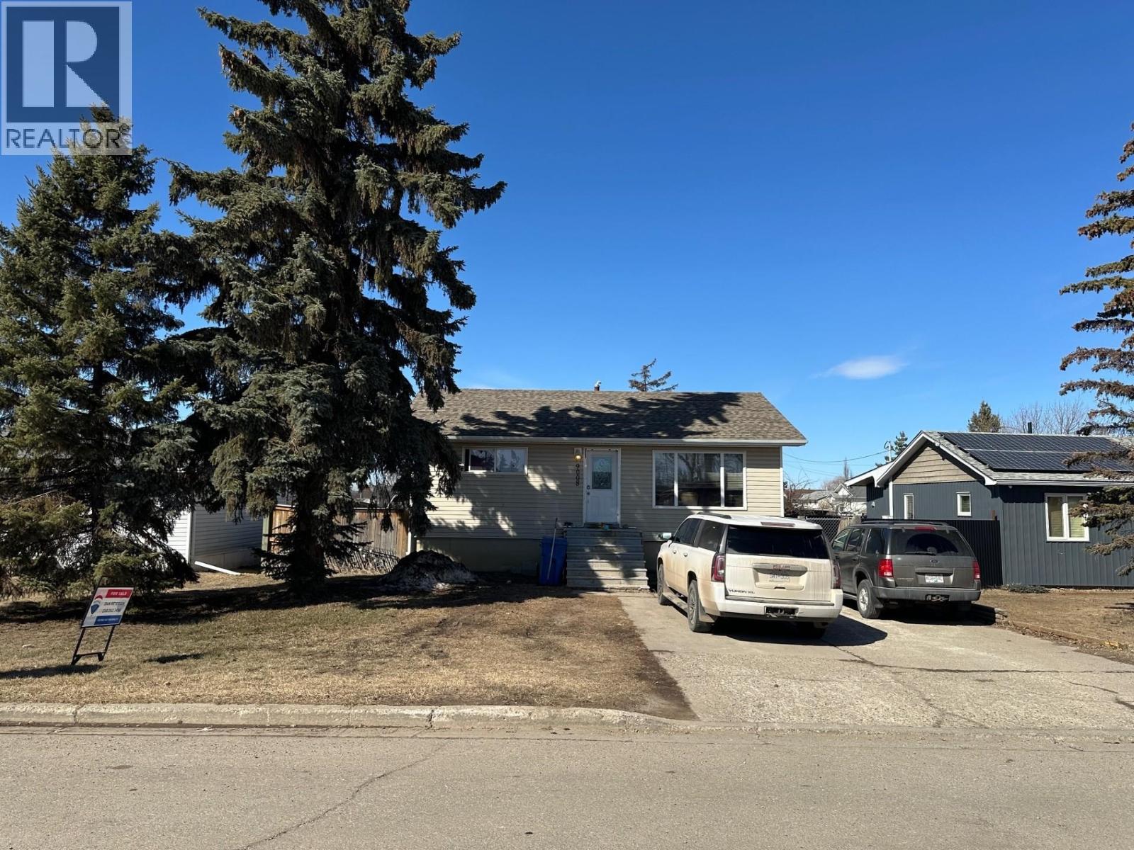 9008 102 AVENUE, Fort St. John