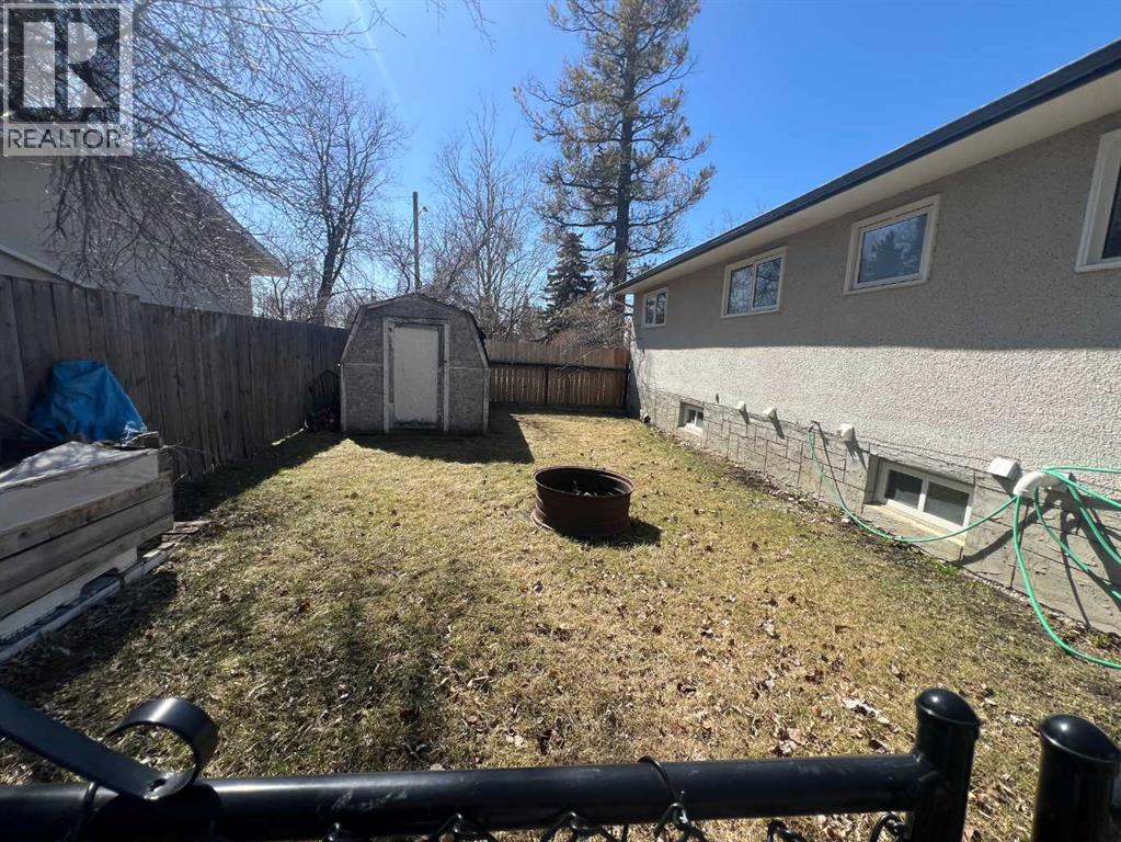 4830 16 Avenue — photo 32