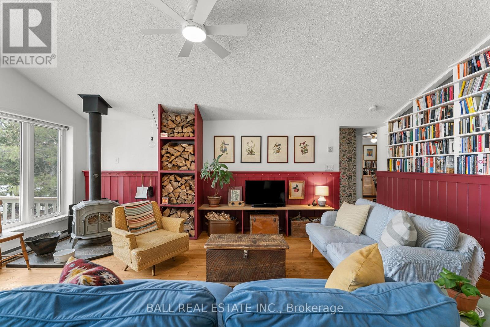 26 CEDAR COURT - 11