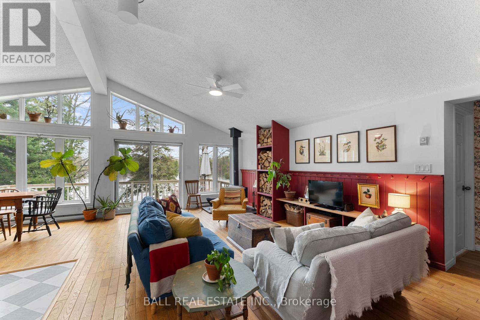 26 CEDAR COURT - 7