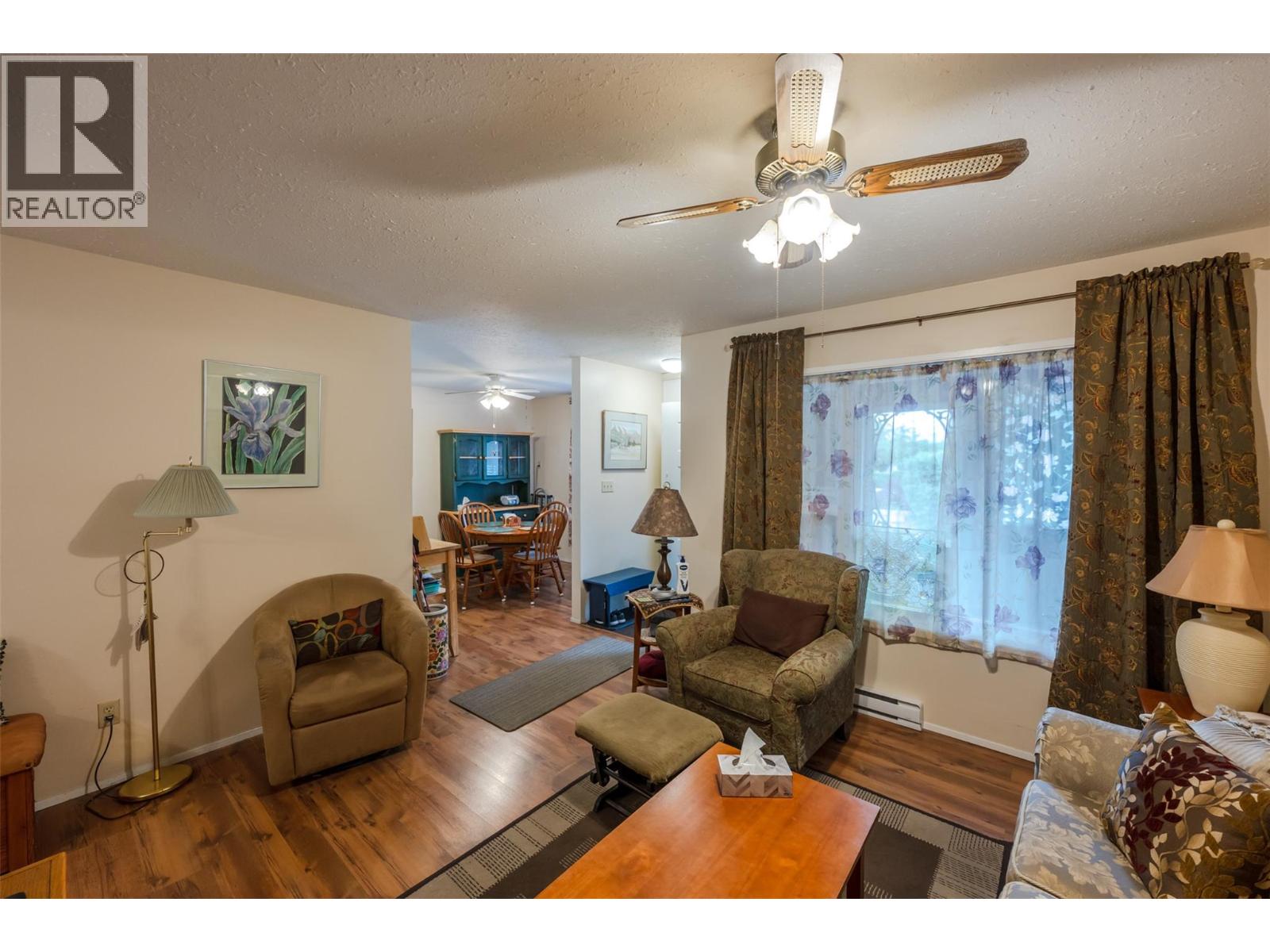 1 6462 Park Drive, Oliver