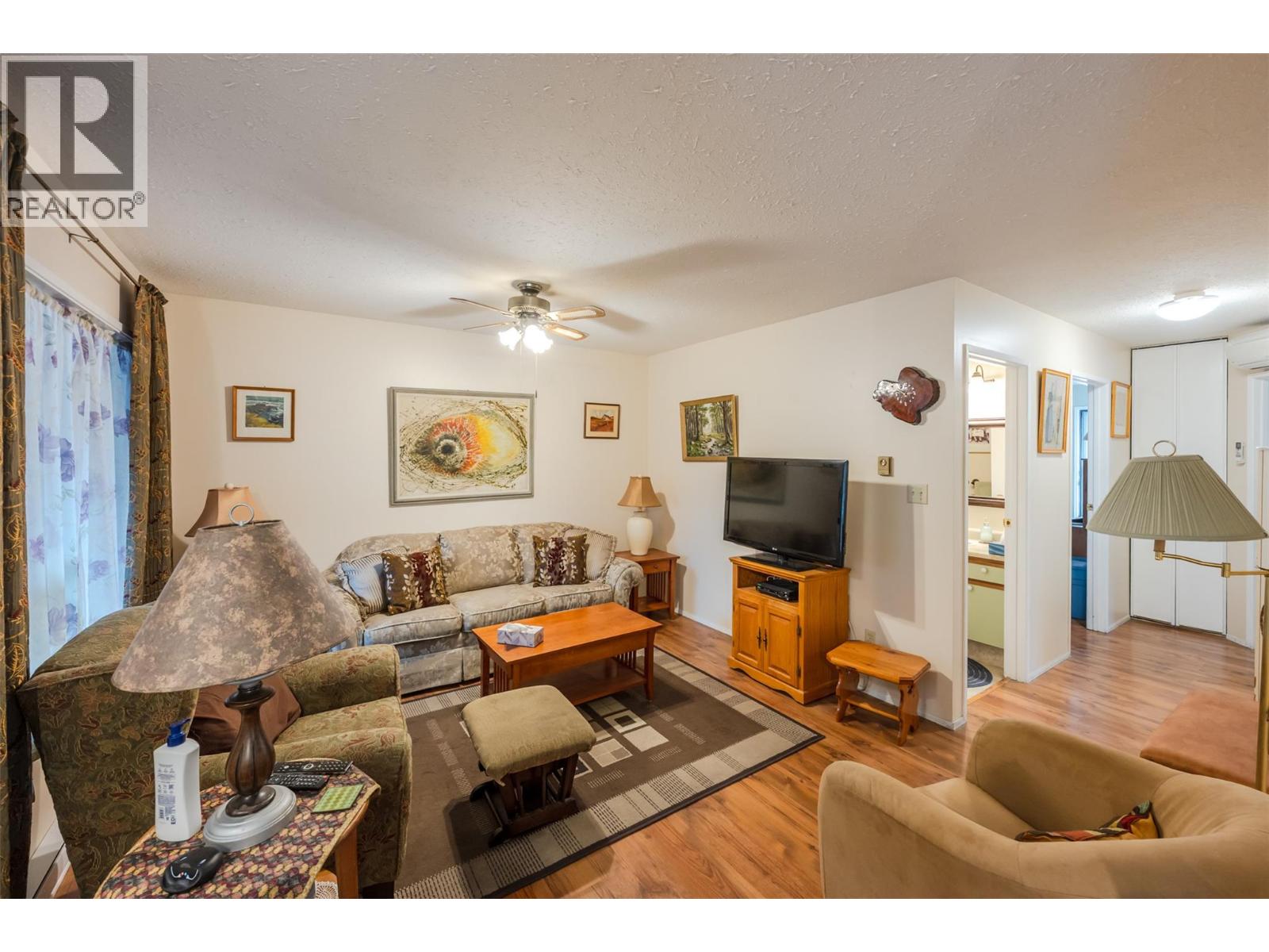 1 6462 Park Drive, Oliver