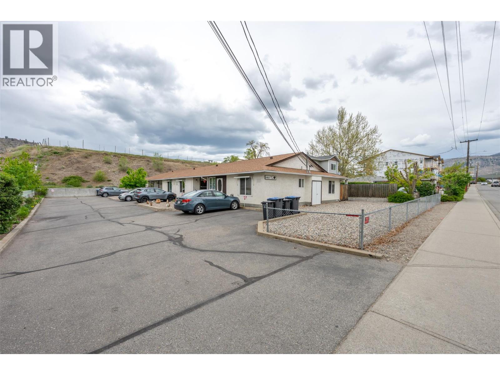 1 6462 Park Drive, Oliver