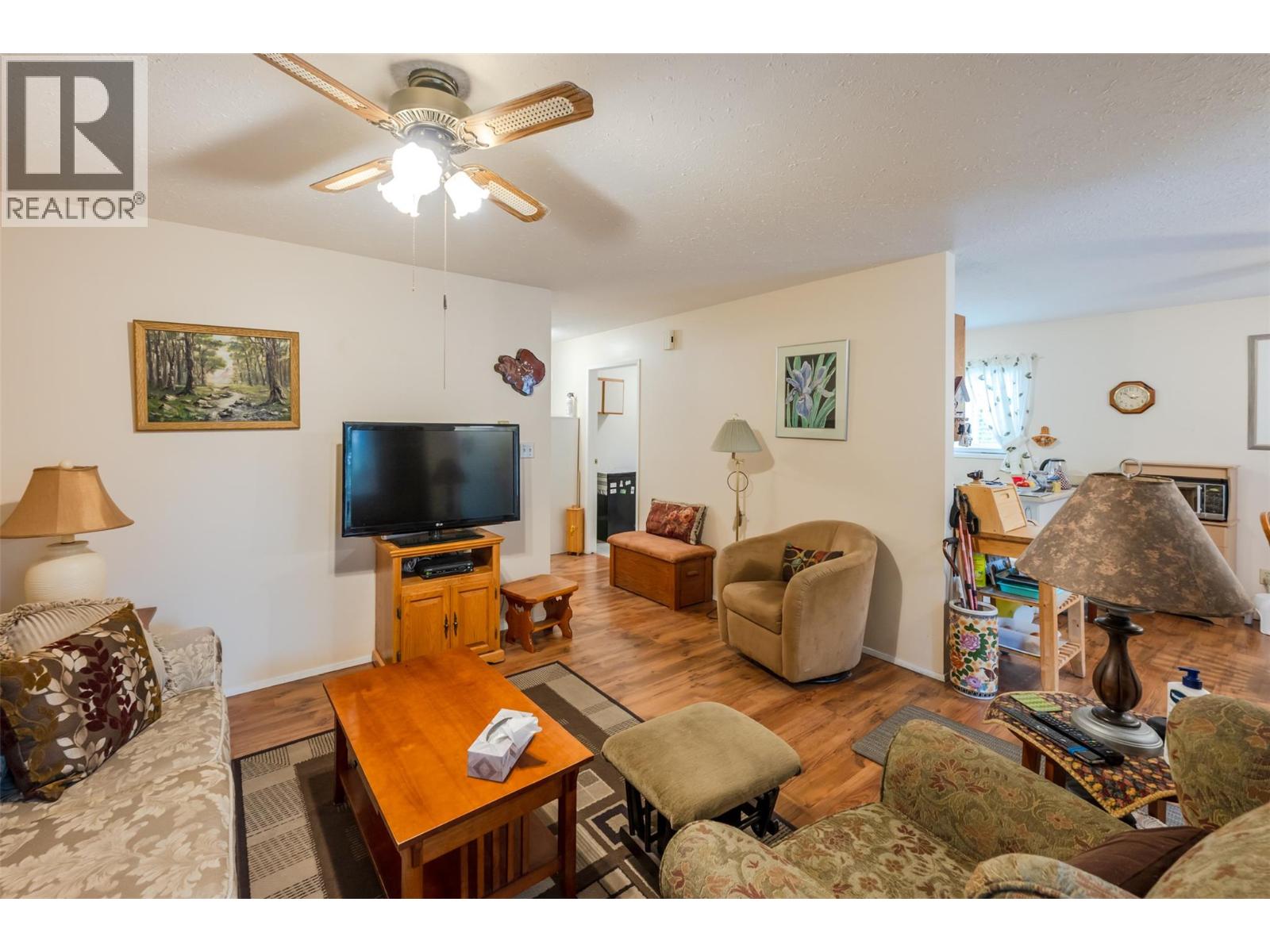 1 6462 Park Drive, Oliver