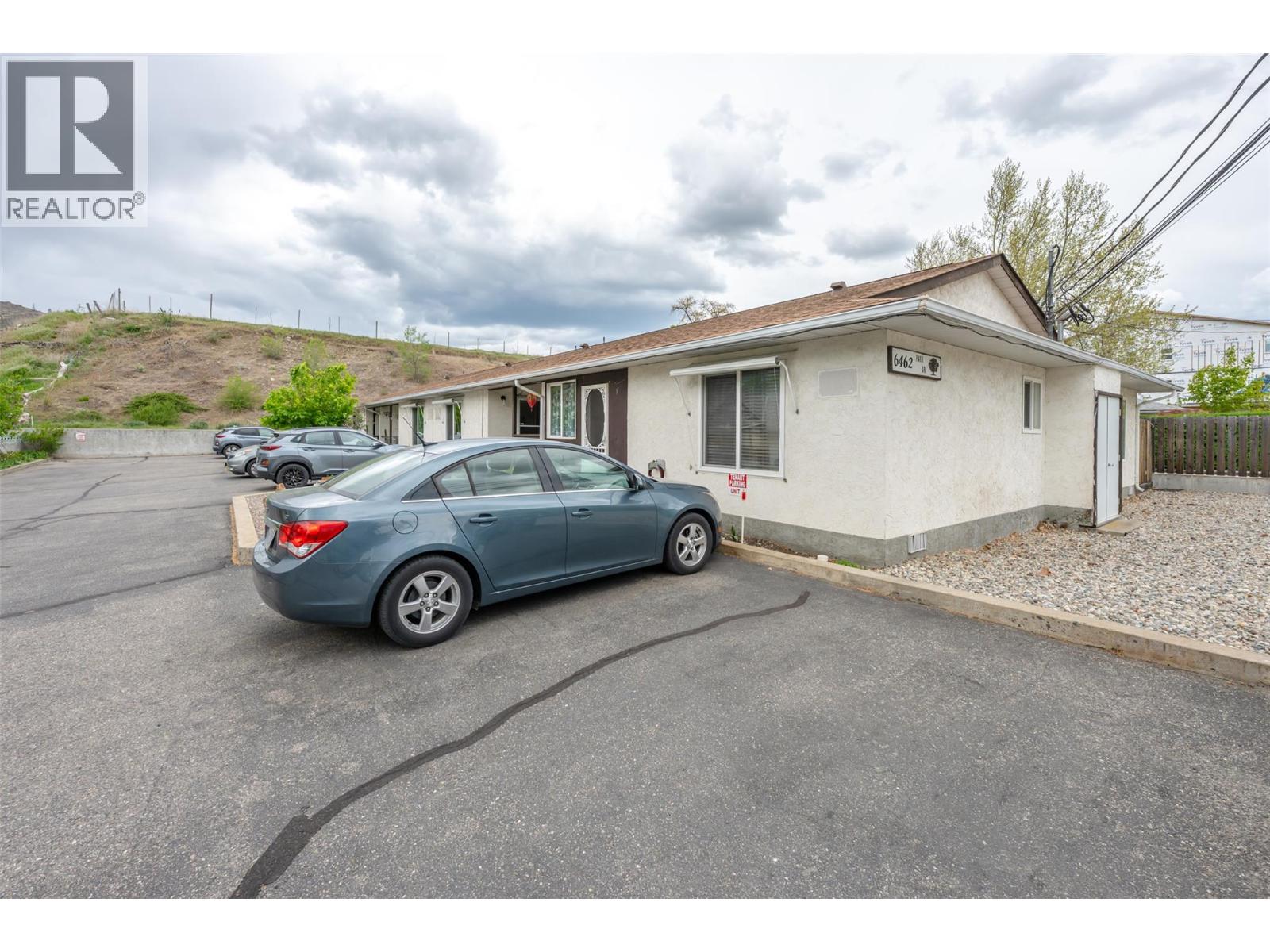 1 6462 Park Drive, Oliver