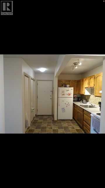 655 4 AV  NE — photo 6