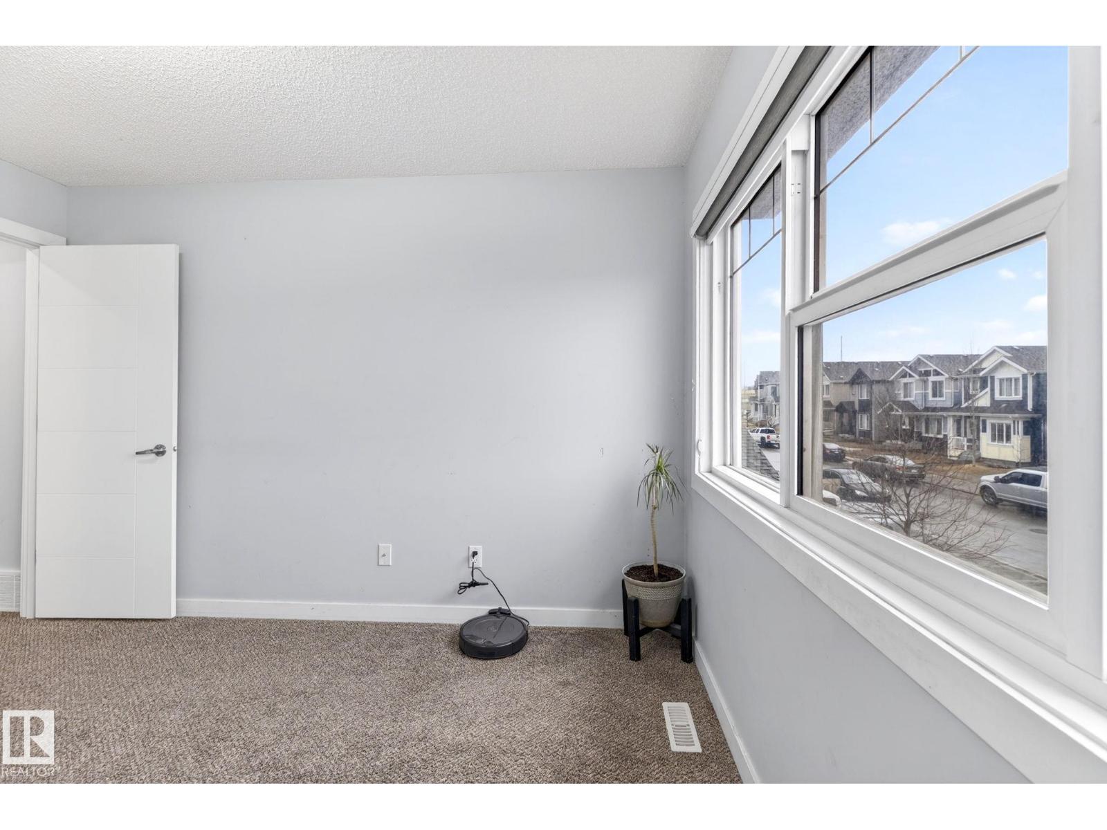 308 42 AV NW, Edmonton