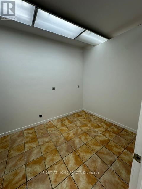 2400 KINGSTON ROAD