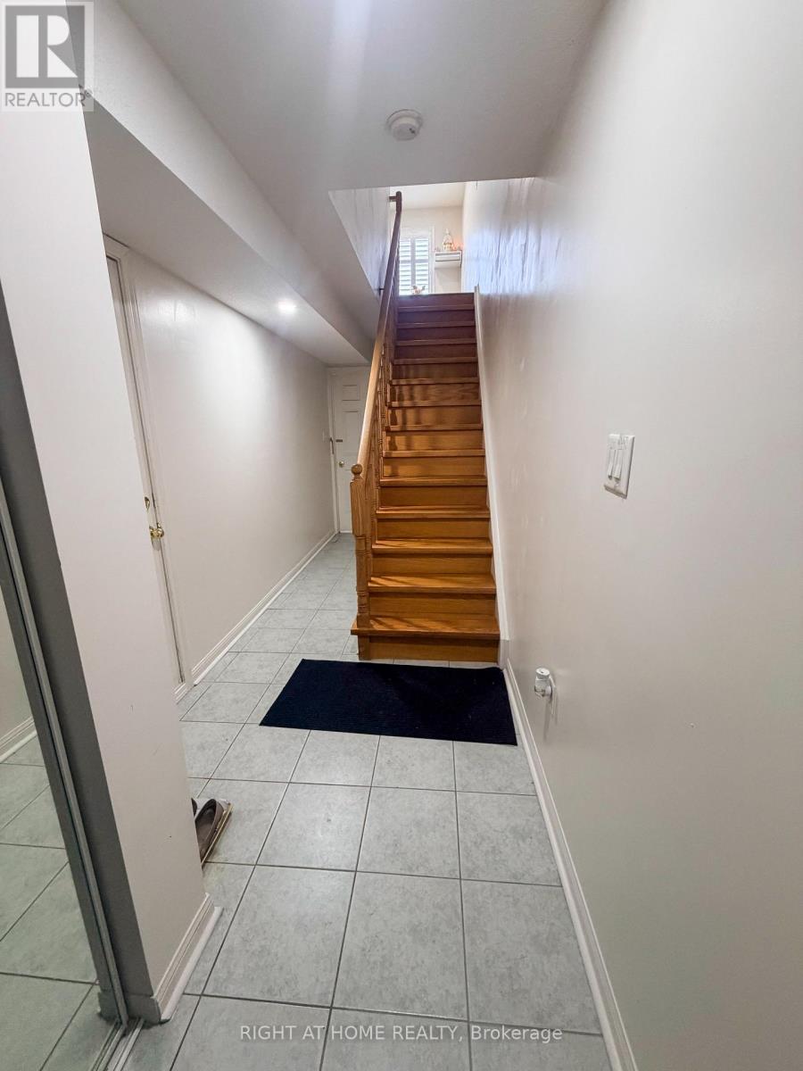 #28 1525 SOUTH PARADE COURT - 4