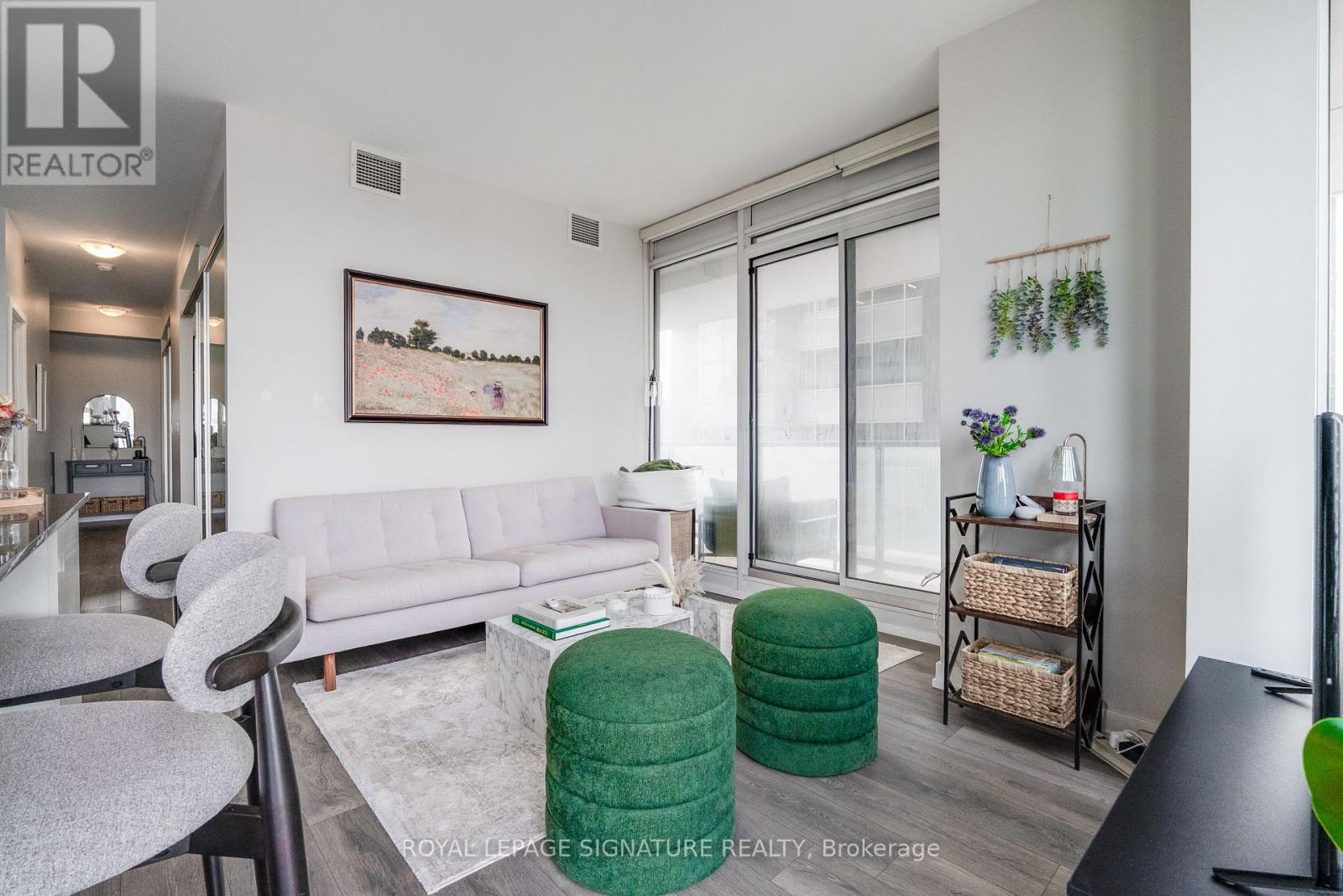 #2503 426 UNIVERSITY AVENUE - 2