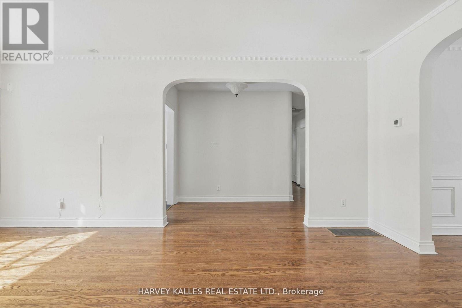 530 BLYTHWOOD ROAD - 7