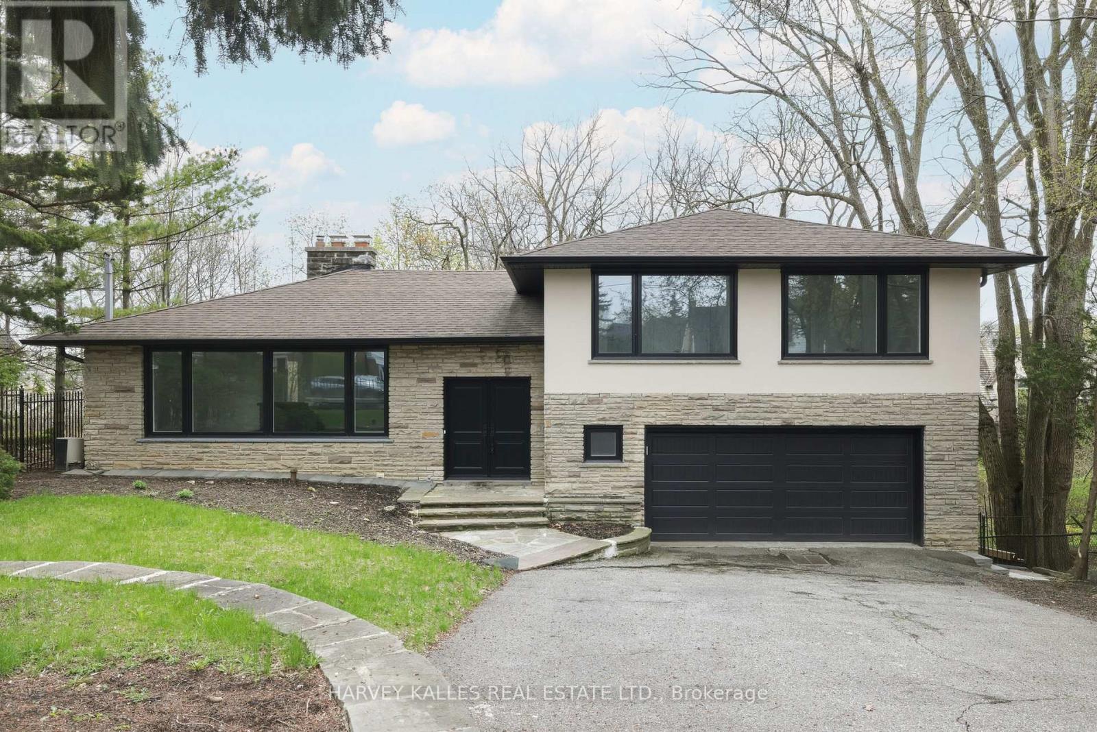 537 BLYTHWOOD ROAD - 1