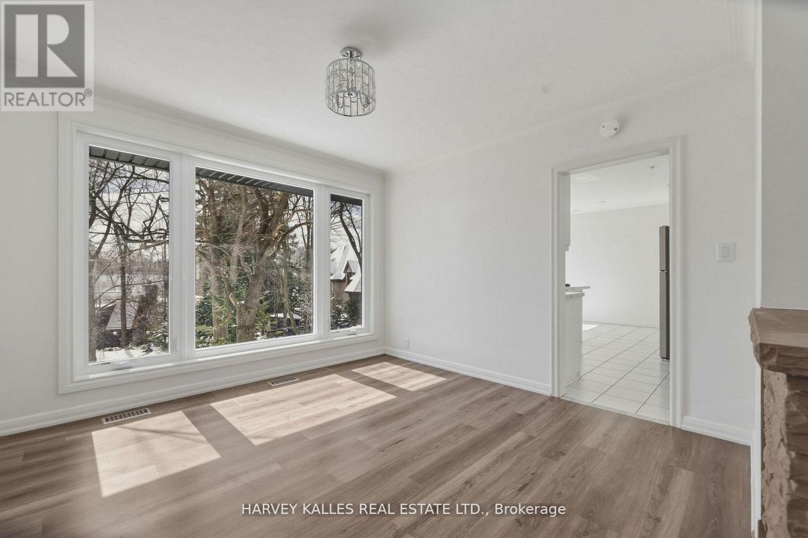 537 BLYTHWOOD ROAD - 11