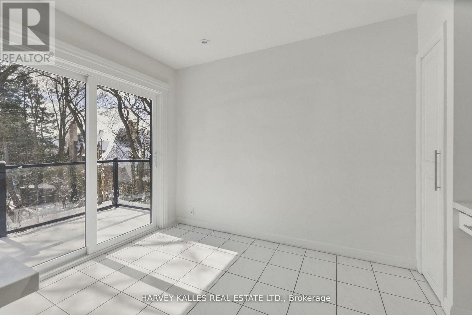537 BLYTHWOOD ROAD - 17