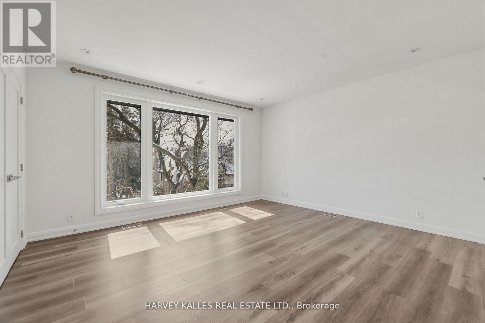 537 BLYTHWOOD ROAD - 33
