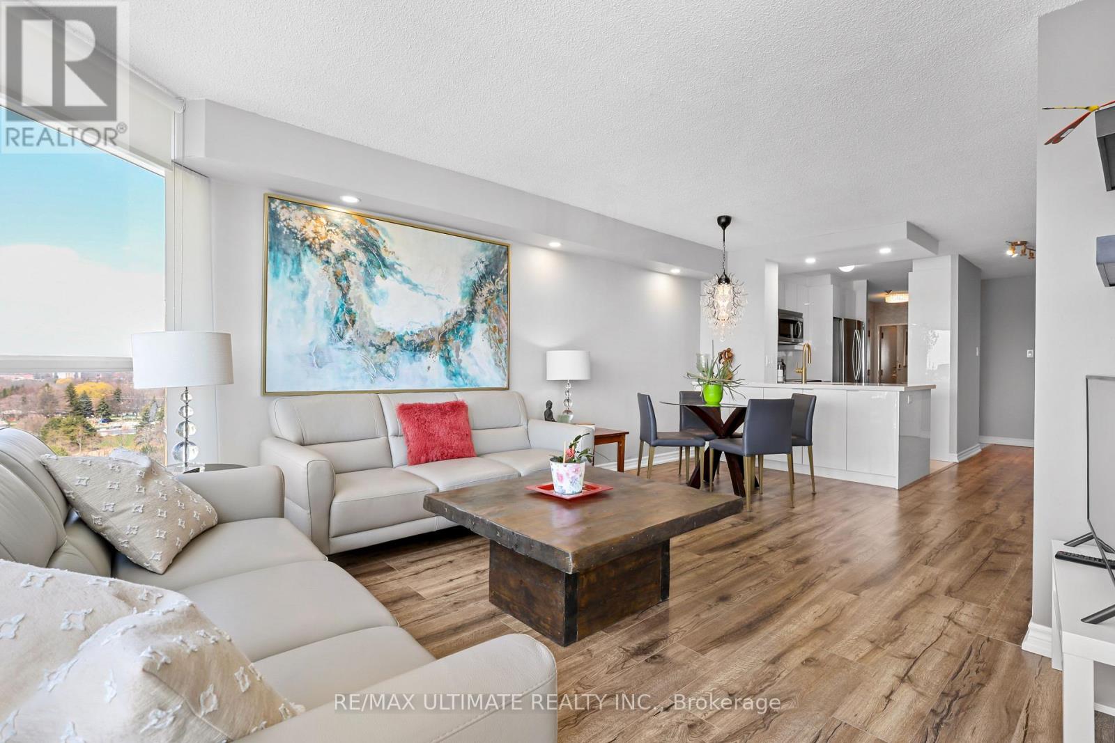 #1205B 3231 EGLINTON AVENUE E - 2