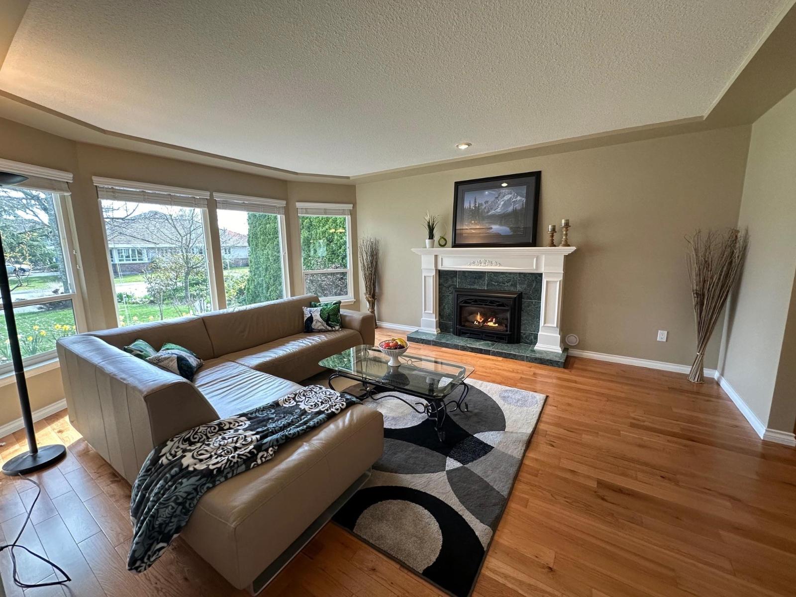 3 Bed, 3 Bath House for Sale in Surrey – 14897 22 AVENUE, Surrey - Image 14