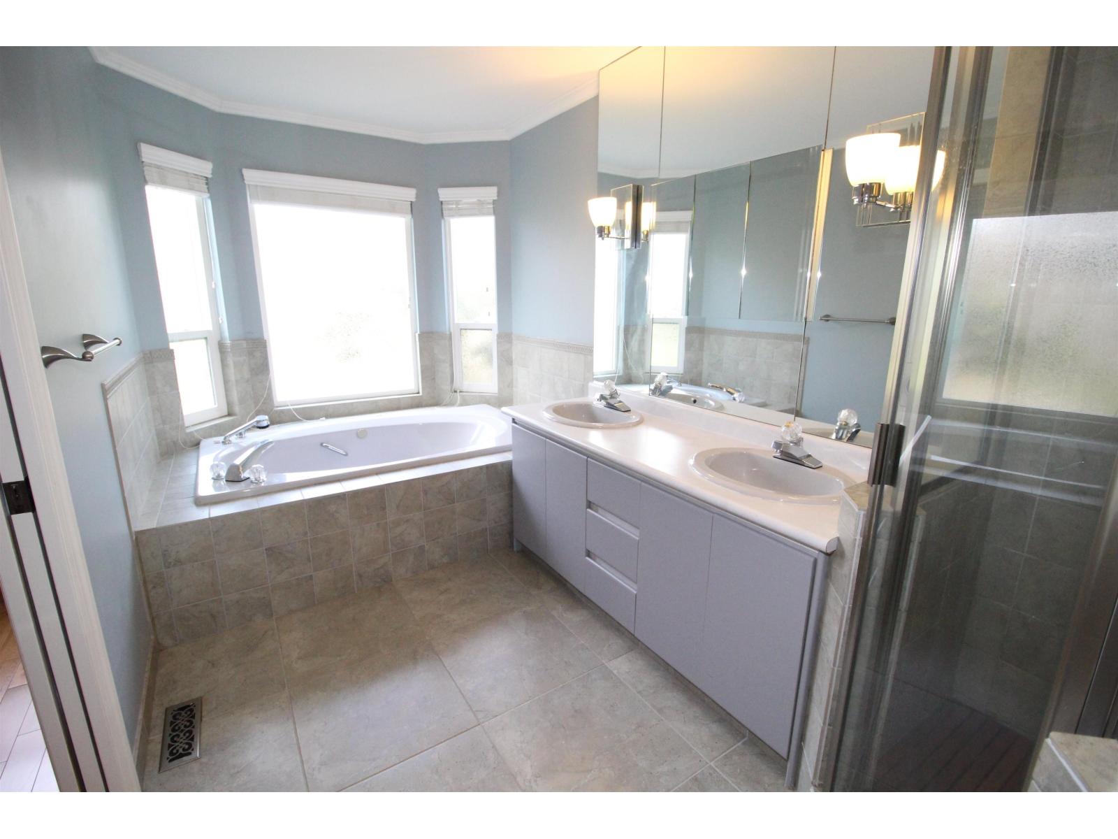 3 Bed, 3 Bath House for Sale in Surrey – 14897 22 AVENUE, Surrey - Image 29