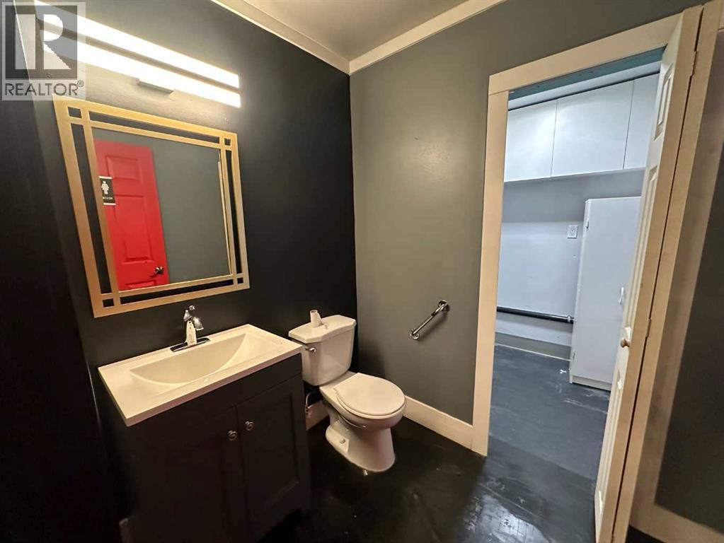 9807 105 Street - Photo 15
