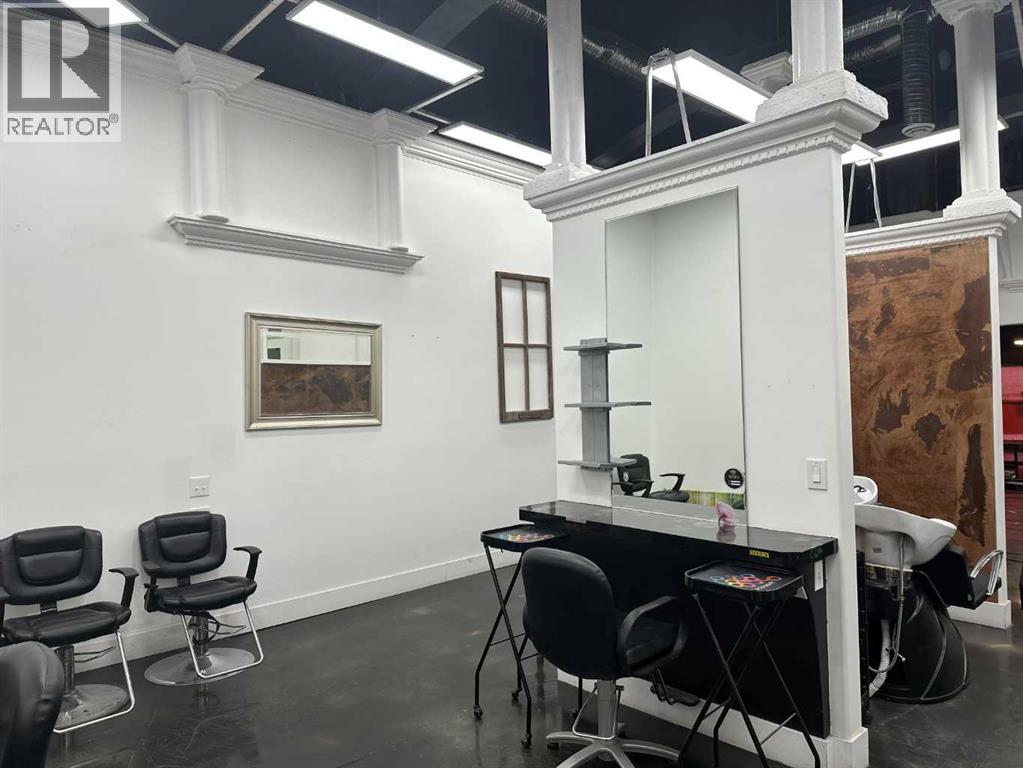 9807 105 Street - Photo 7
