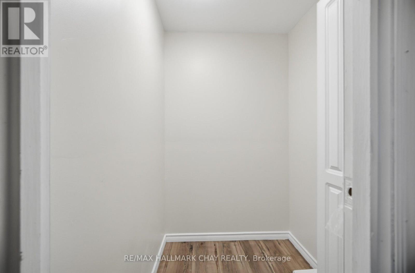 97 WALKEM DRIVE - 30