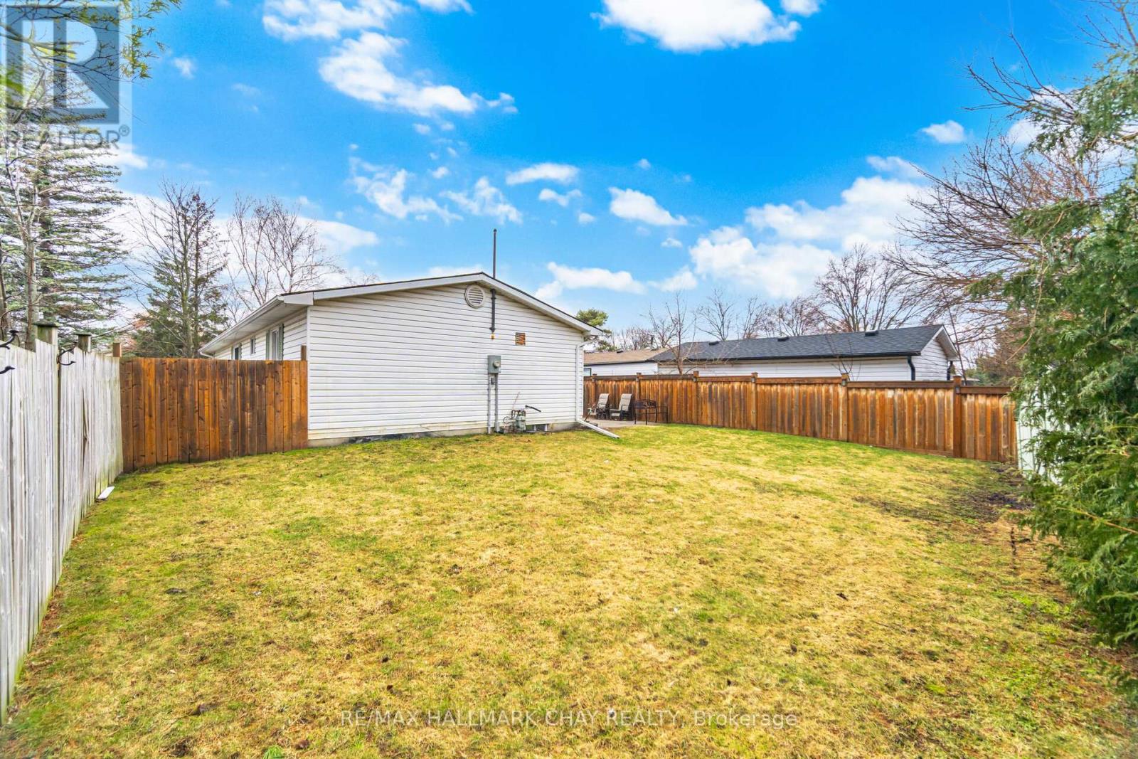 97 WALKEM DRIVE - 49