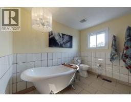 Laundry room - 2631 Johnson Road, Fraser Lake, BC V0J1S0 Photo 8