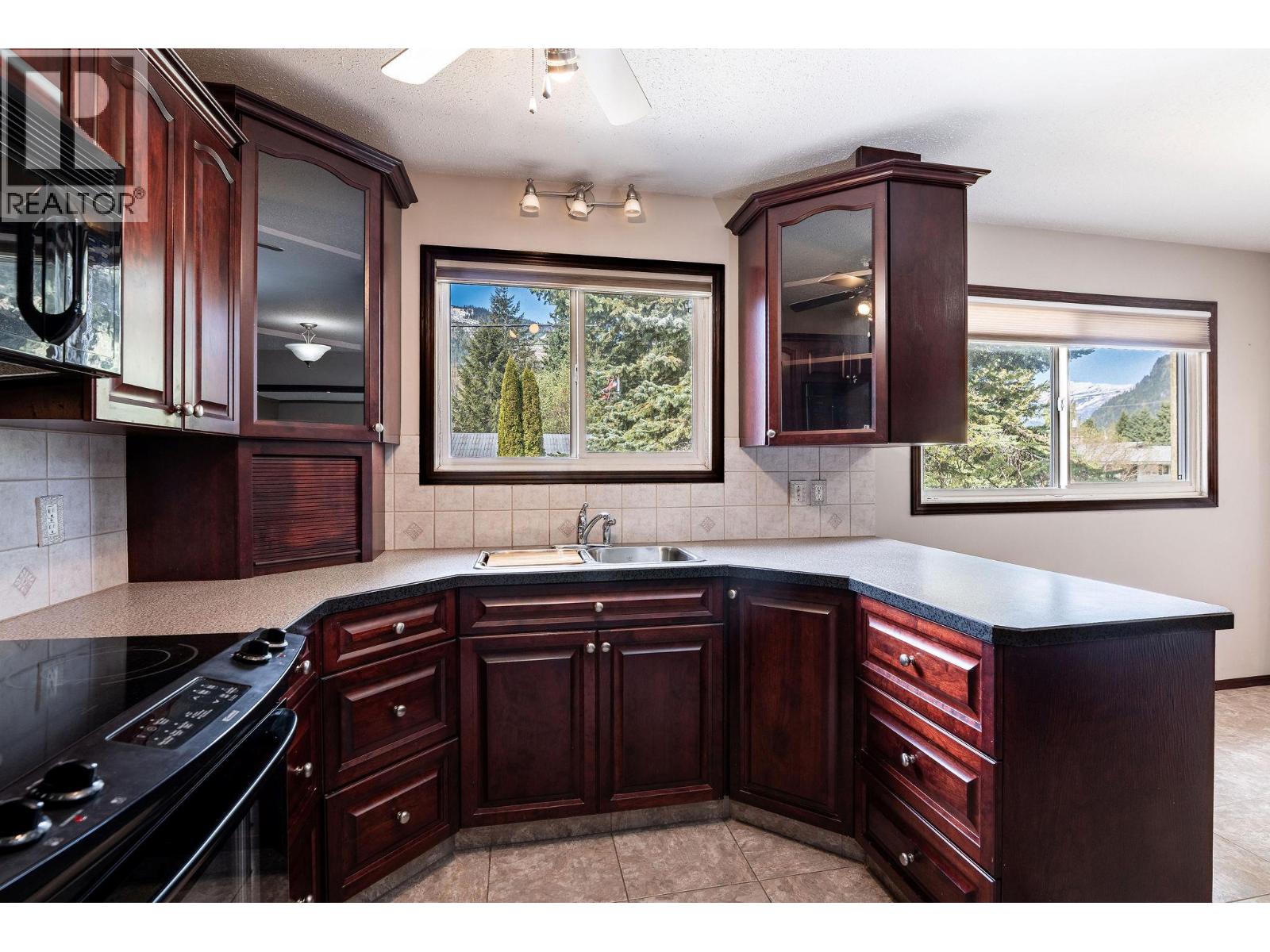 80 Burke Drive, Revelstoke