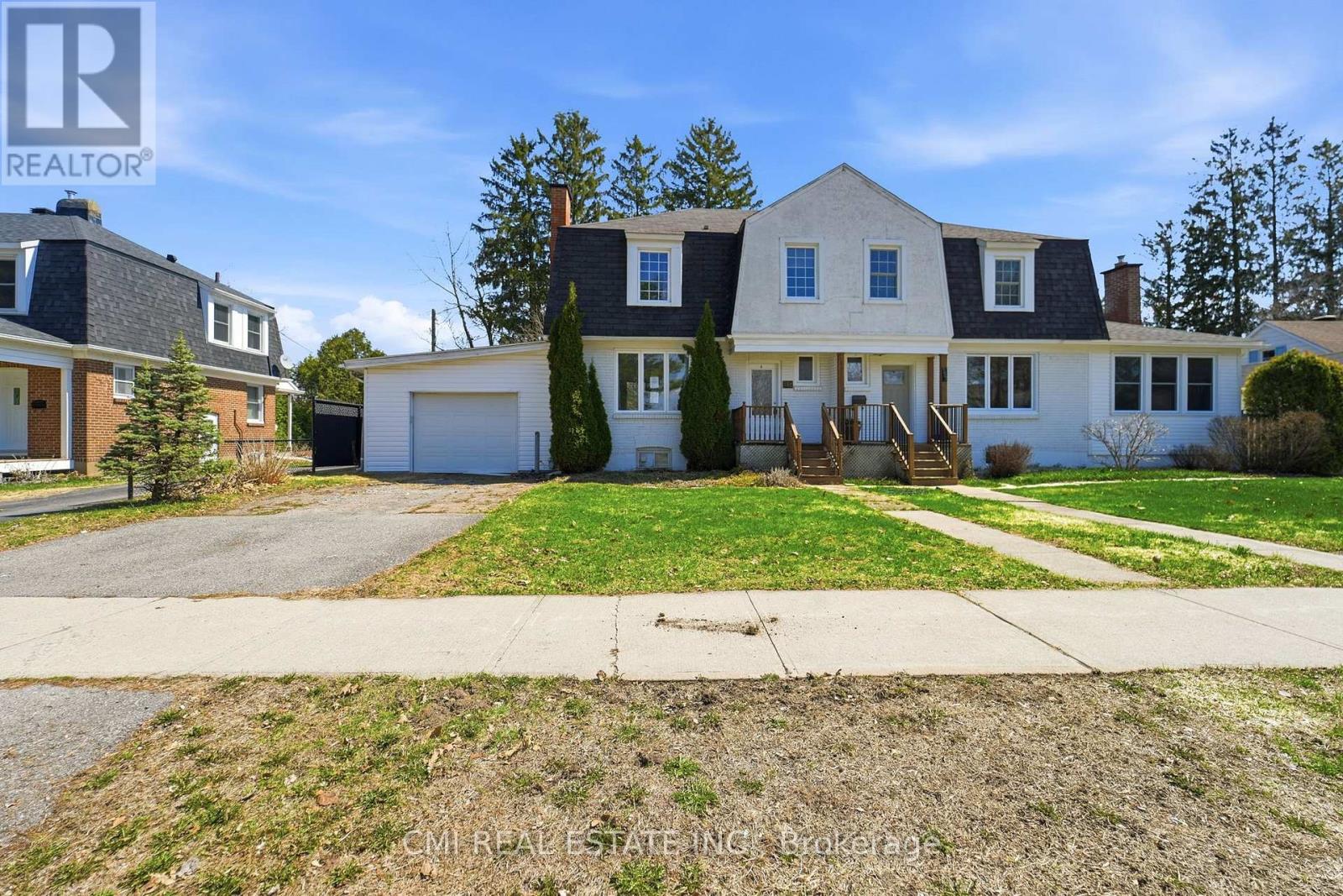 555 SMERDON STREET - 2