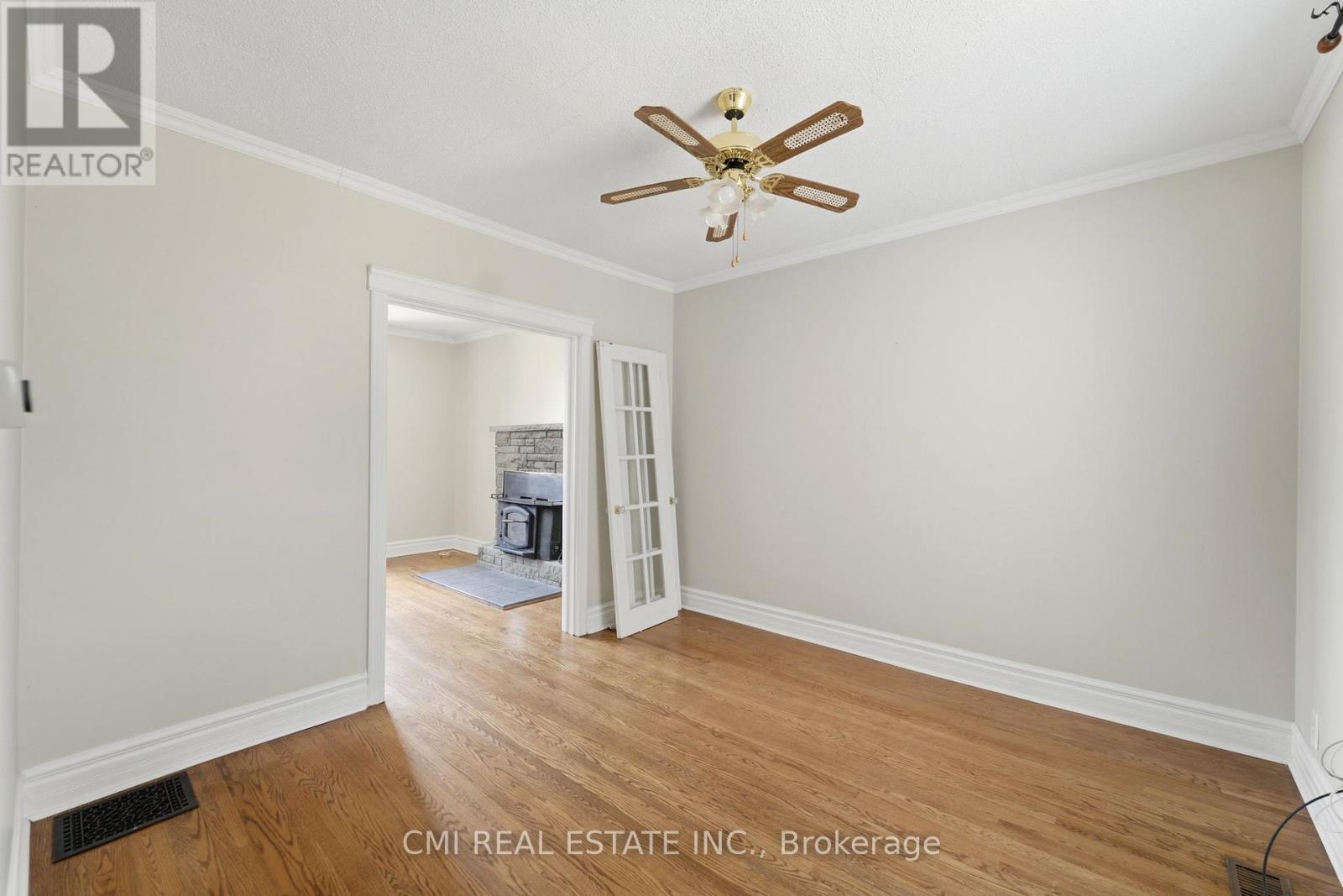 555 SMERDON STREET - 21