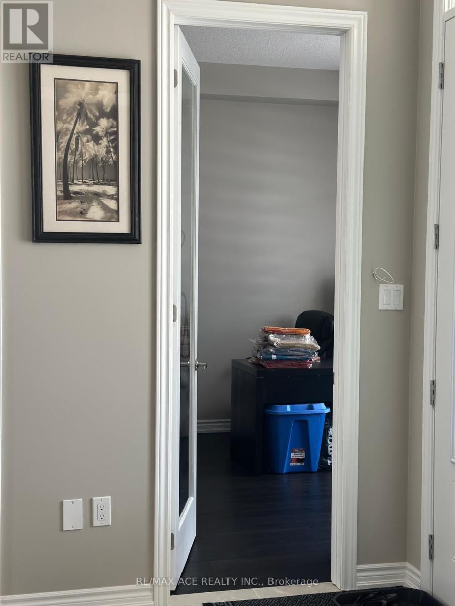 50 GOLDEN MEADOWS DRIVE - 11