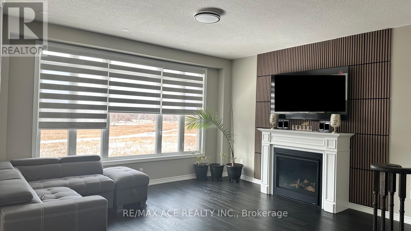 50 GOLDEN MEADOWS DRIVE - 34