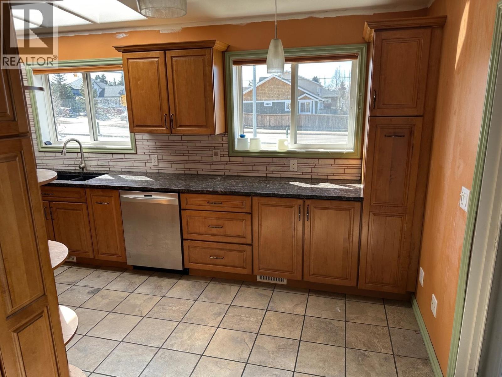 9920 112 AVENUE - 7