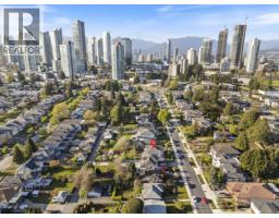 7055 Gray Avenue, Burnaby, BC V5J3Y9 Photo 40